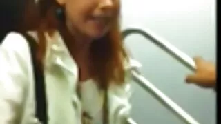 Mees takistas ilu paitab, et clit ja puhus teda