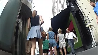 Ühis masturbates ja imeb riista