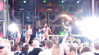 Ebony elutuba tõmbab üles tema polt Pingeline Blond pilu