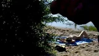 Sekretär lühike seelik Imeda boss kukk ja levitada oma jalad tema ees