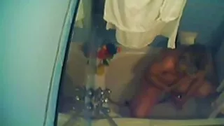 Kuum brünett võrgutas ebony Masturbatsioon